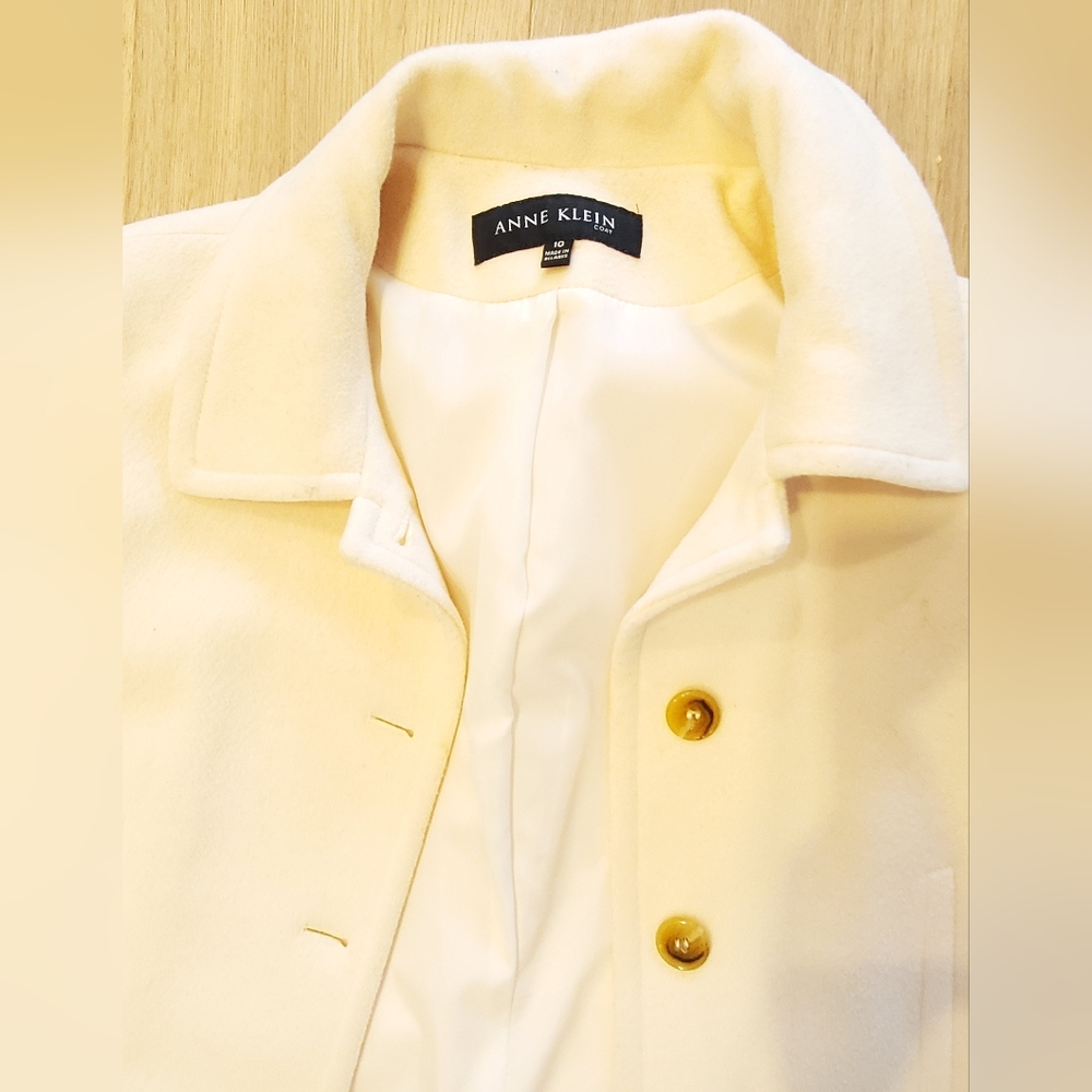 Anne Klein Ivory Coat with Gold Accent - Picture 5 of 9